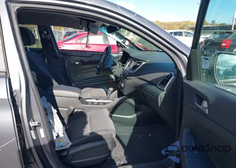 2018 Hyundai Tucson Se z USA, uszkodzony, nr VIN KM8J2CA47JU681118